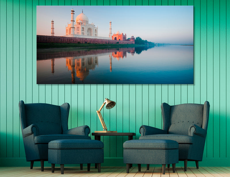 Taj Mahal Canvas Print #9105