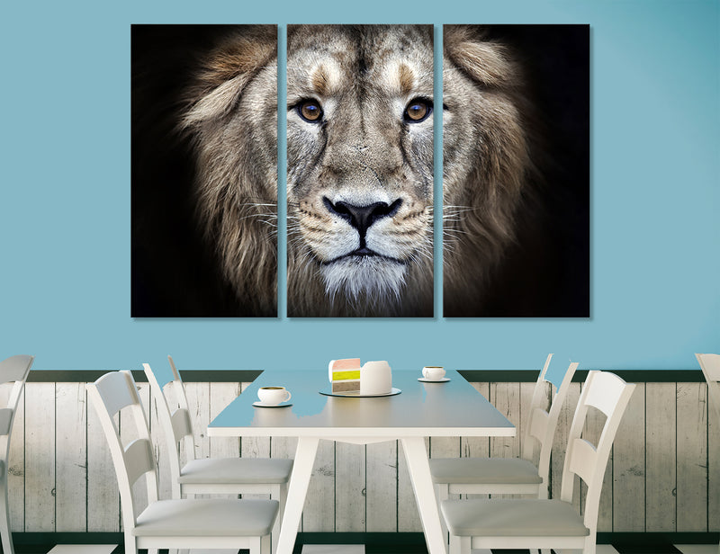 Good lion Canvas Print #8092